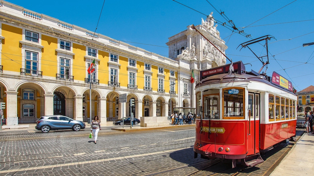 tram-4379656_1024.webp
